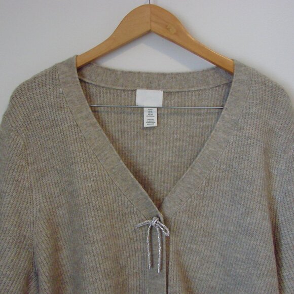 H&M Rhinestone Bow Cardigan Sweater Ribbed Beige Taupe Wool Blend Oversized XL - Picture 6 of 15